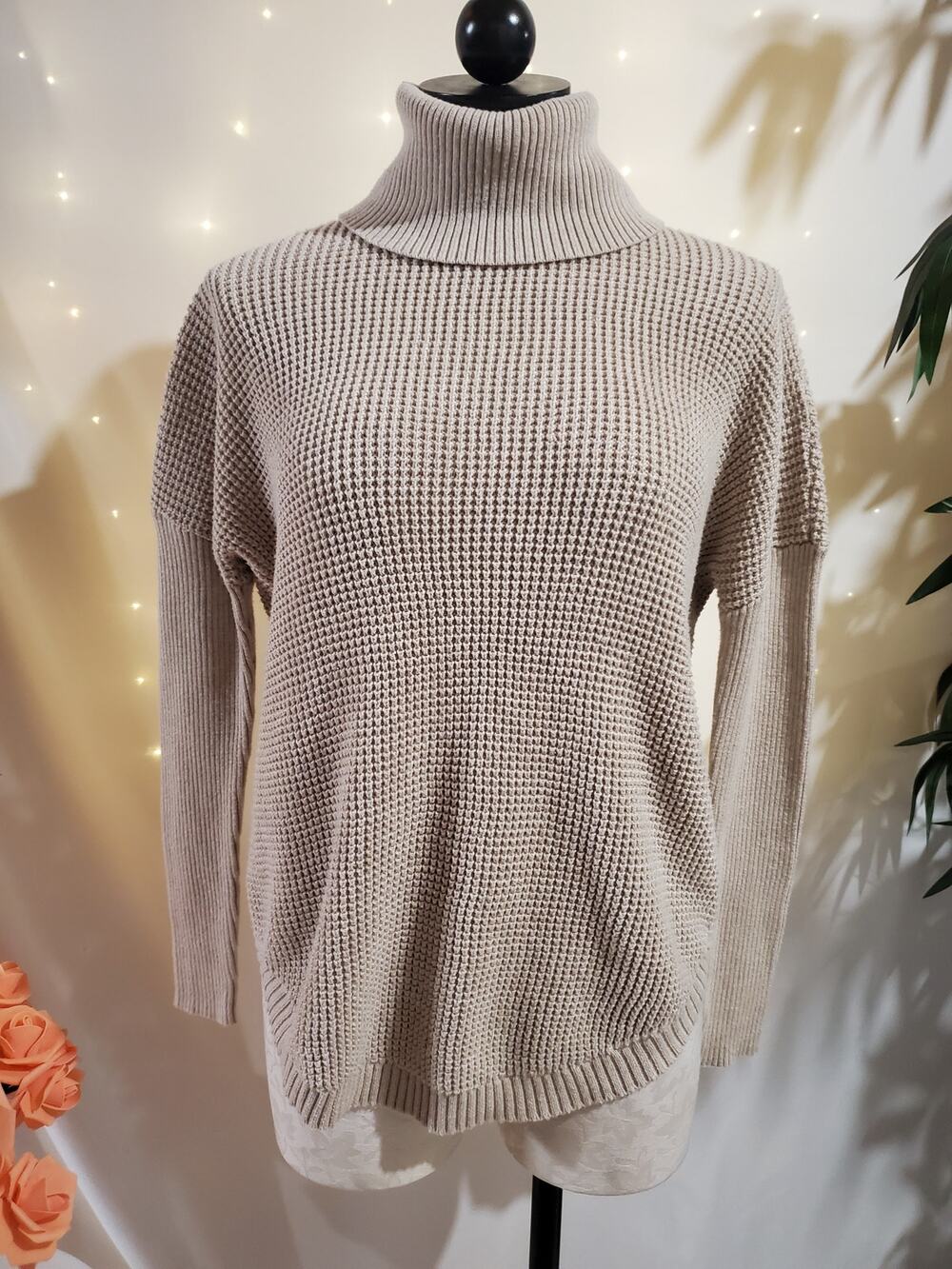 MICHAEL Michael Kors Chunky Waffle Knit Turtleneck Sweater Womens Size XS Beige